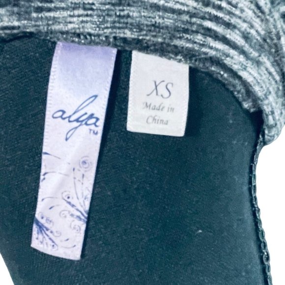 Alya - Knee‎ Length Sleeveless Gray Dress - XS - Picture 8 of 8